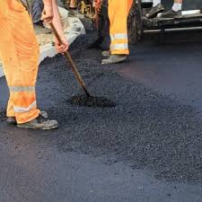 Best Driveway Grading and Leveling  in Hot Springs, SD